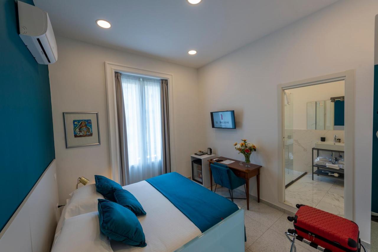 Le Angioine Rooms Наполи Екстериор снимка
