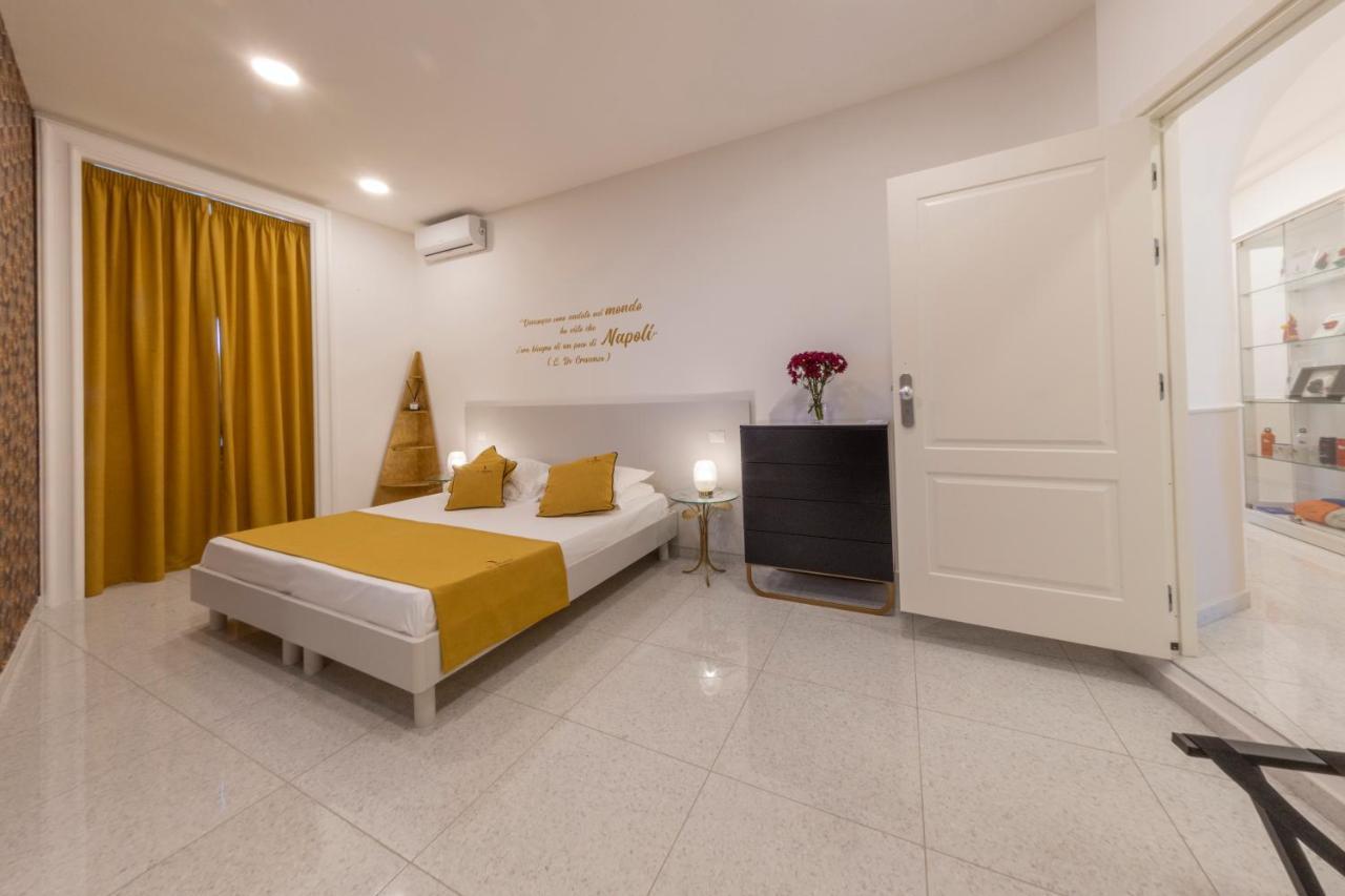 Le Angioine Rooms Наполи Екстериор снимка