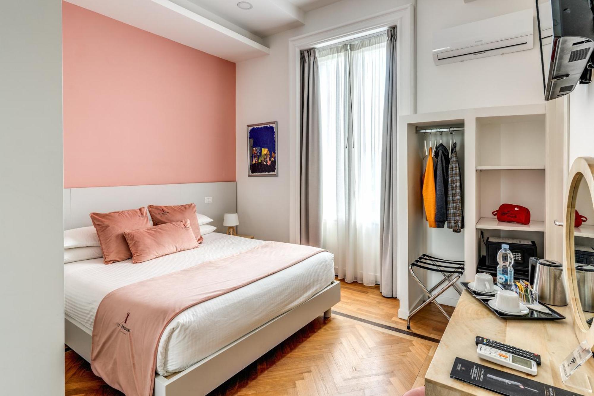 Le Angioine Rooms Наполи Екстериор снимка